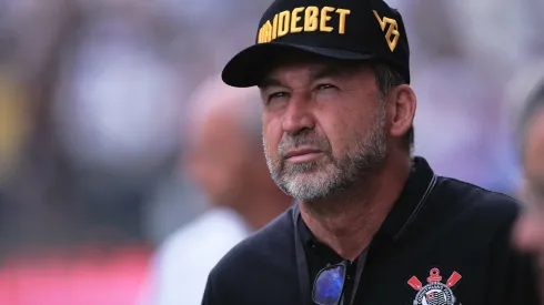 Augusto Melo virou assunto no Corinthians.