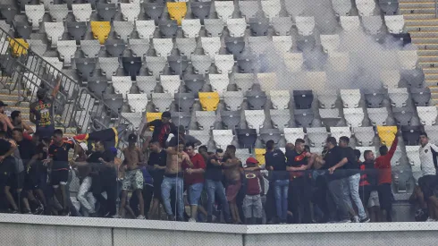 Vitória do Atlético-MG fica marcada com confusão nas arquibancadas