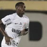 Cacá garante vitória do Corinthians, que larga na frente na Copa do Brasil