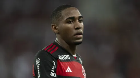 Lorran preocupa e Tite revela trabalho psicológico no Flamengo