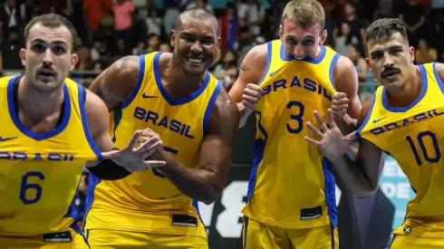 Seleção brasileira de basquete. Reprodução/Instagram oficial de leobranquinho06
