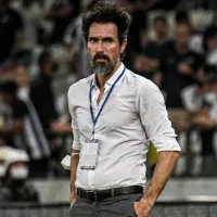 Mais uma negativa: Vasco vai atrás de Eduardo Dominguez, do Estudiantes, mas é rejeitado