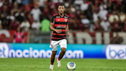 De La Cruz se envolveu em lance polêmico contra o RB Bragantino