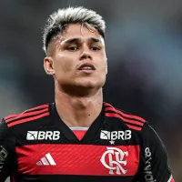 PC de Oliveira avalia pênalti não dado em Luiz Araújo em Flamengo x Bragantino: \'teve impacto\'