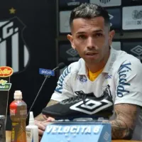 Santos conversa com Argentinos Juniors para parcelar dívida por Carabajal