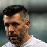 Vasco não negocia com Pezzolano e tenta contratar Álvaro Pacheco, afirma jornalista