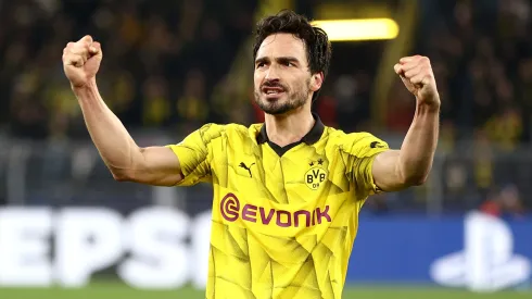 Mats Hummels em partida da Champions League 2023/2024
(Foto: Leon Kuegeler/Getty Images)