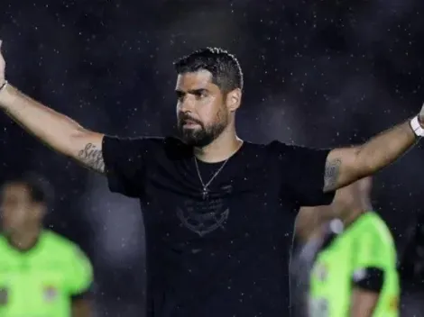 António Oliveira lamenta perda de Maycon e revela busca por substituto caseiro