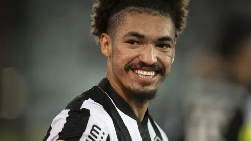 De volta? Botafogo não descarta contratação de Adryelson