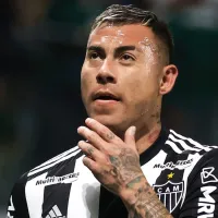 Eduardo Vargas pode jogar de graça no Grêmio por indefinição em Minas Gerais