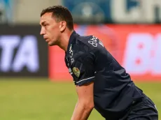 Marchesín, goleiro do Grêmio, tem sido herói durante enchentes no RS