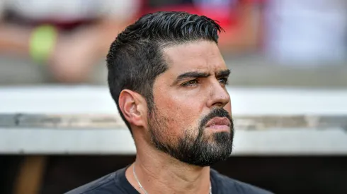 António Oliveira, técnico do Corinthians, durante partida contra o Flamengo no estádio Maracanã pelo campeonato Brasileirão Série A