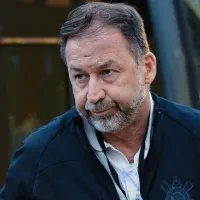 Dívida de Augusto Melo pode complicar renovação de Cássio com o Corinthians