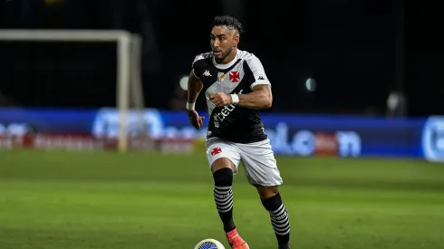 Payet durante a partida contra o Vitória