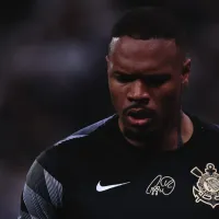 Neto fala sobre a situação de Carlos Miguel no Corinthians: \'Será que ele vai aguentar o baque\'