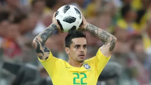 Fagner em atuação pela Seleção Brasileira na Copa do Mundo