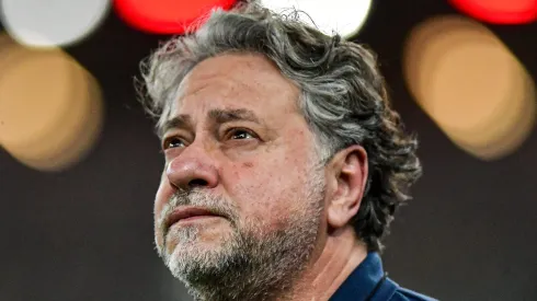 Julio Casares antes da partida contra o Flamengo. Dirigente quer a continuidade da Série A.