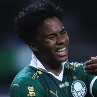 Endrick se lesiona em vitória do Palmeiras, sai de maca e pode ter feito último jogo