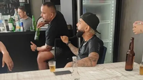 Foto: Reprodução/Luis Fabiani - Gabigol aparece com camisa do Corinthians