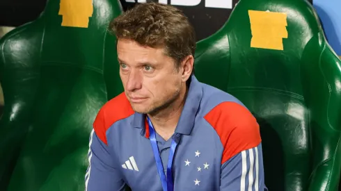 Fernando Seabra, técnico do Cruzeiro, durante partida contra o Union la Calera no estádio Independência, pela Copa Sul-Americana