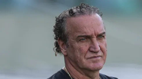 Cuca pede Jhon Jhon do Palmeiras