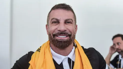 RJ - RIO DE JANEIRO - 11/11/2023 - VASCO, ELEICAO PARA PRESIDENTE - Pedrinho, candidato da chapa Sempre Vasco, durante a eleicao a qual elege o Presidente do Vasco da Gama para o Trienio 2024 a 2026, realizada na Sede do Calabouco, centro do Rio de janeiro. Foto: Thiago Ribeiro/AGIF