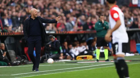 Arne Slot, treinador. (Foto de Dean Mouhtaropoulos/Getty Images)