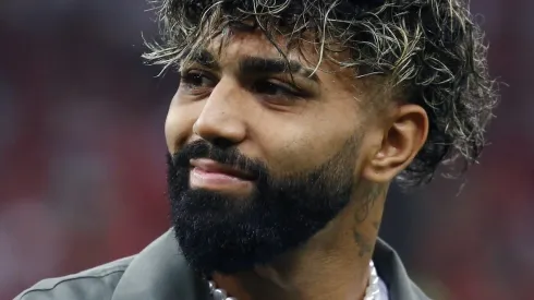 Gabigol foi punido no Flamengo por vestir a camisa do Corinthians