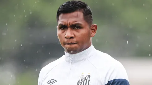 Morelos durante treinamento pelo Santos no CT Rei Pelé, no dia 02/02/2024.