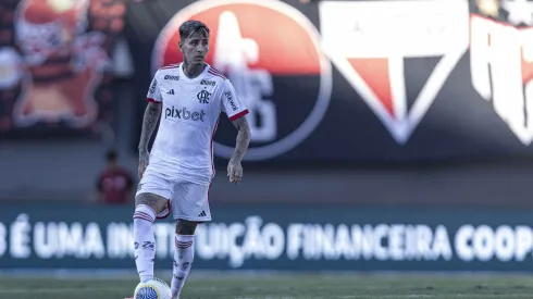 Pulgar durante a partida do Flamengo contra o Atlético-GO, em 2024