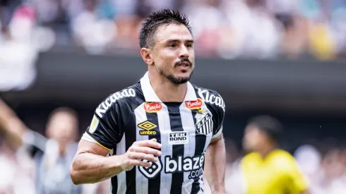 SP – SAO PAULO – 25/02/2024 – PAULISTA 2024, SANTOS X SAO BERNARDO – Willian Bigode jogador do Santos comemora seu gol durante partida contra o Sao Bernardo no estadio Morumbi pelo campeonato Paulista 2024. Foto: Abner Dourado/AGIF