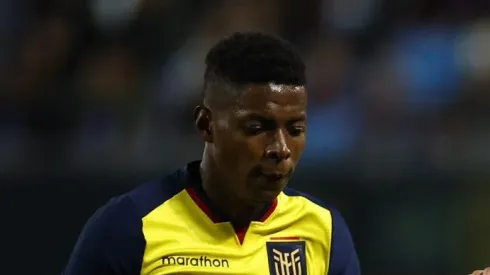 Nilson Angulo, do Equador, durante partida contra o México. Atacante não será contratado pelo SP.