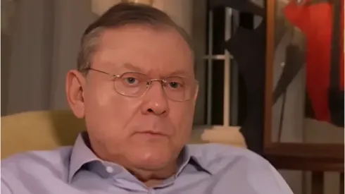 Milton Neves em entrevista em sua casa em entrevista para a Record. Foto: YouTube / Câmera Record