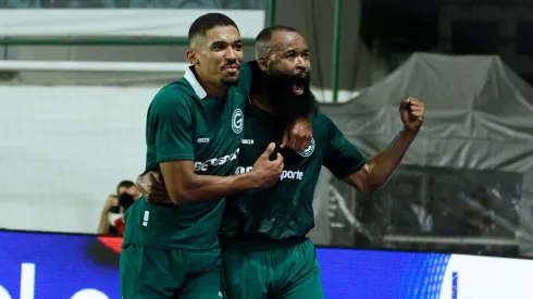 Cuiabá e Goiás disputam pela Copa do Brasil.