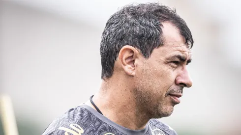 Fábio Carille vem utilizando de tudo que tem a disposição para garantir evolução da equipe