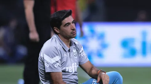 Abel Ferreira durante o jogo de ida contra o Botafogo-SP. Foto: Ettore Chiereguini/AGIF
