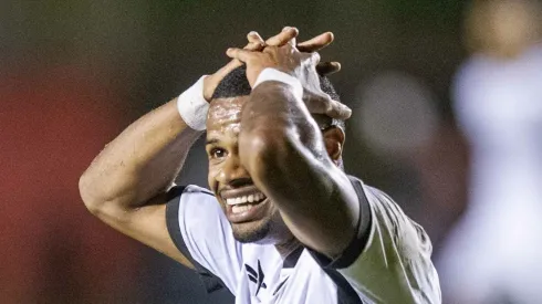Júnior Santos foi decisivo na classificação do Botafogo. Foto: Jhony Pinho/AGIF