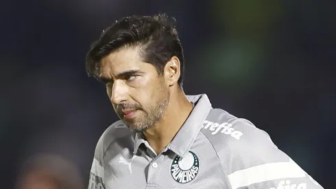 Abel Ferreira, técnico do Palmeiras, durante partida contra o Botafogo-SP no estádio Santa Cruz pela Copa Do Brasil