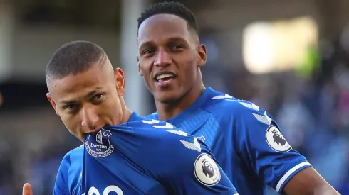 LIVERPOOL, ENGLAND - Richarlison e Mina, oferecido ao Fla