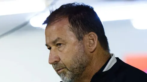 Augusto Melo em conversa com o dirigente Lucas Andrino. Presidente do Timão perdeu ótimo negócio.