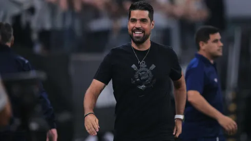 Antonio Oliveira tecnico do Corinthians durante partida contra o America-RN no estadio Arena Corinthians pelo campeonato Copa Do Brasil 2024. Foto: Ettore Chiereguini/AGIF