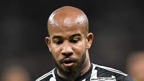 Patrick, meia ex-Atlético e atualmente no Santos