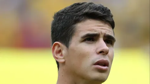 Oscar, pela Seleção Brasileira, durante partida contra o México, na Arena Castelão