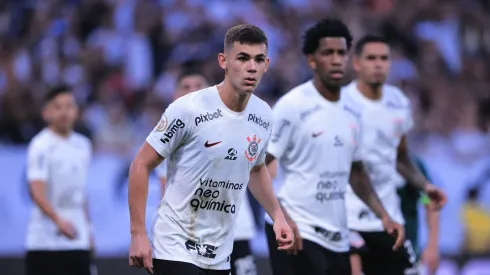 O jovem volante em ação pelo Timão, em 2023