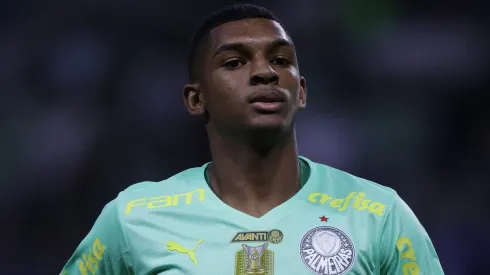 Luis Guilherme durante partida entre Palmeiras e Cuiabá, no Allianz Parque, pelo Campeonato Brasileiro de 2023, no dia 15/04.