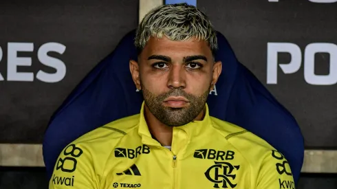 Gabigol no banco de reservas durante a partida entre Flamengo e Millonarios, no Maracanã, pela Copa Libertadores da América, no dia 28/05/2024.