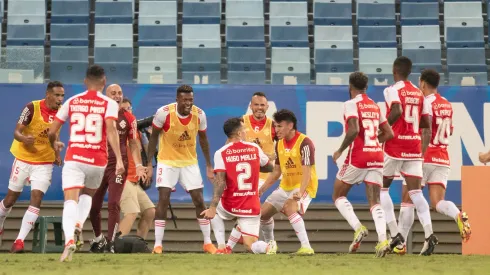 Mallo jogador do Internacional comemora seu gol . Foto: Gil Gomes/AGIF