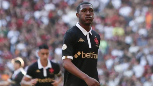 SP - RIO DE JANEIRO - 02/06/2024 - BRASILEIRO A 2024, VASCO X FLAMENGO - Rayan jogador do Vasco durante partida contra o Flamengo no estadio Maracana pelo campeonato Brasileiro A 2024. Foto: Thiago Vasconcelos Dos Santos/AGIF