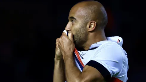 Lucas Moura comemorando o gol contra o Cruzeiro