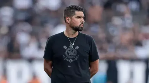 Foto: Rodrigo Coca/Agência Corinthians - António Oliveira quer mudar ineficiência de ataque do Corinthians